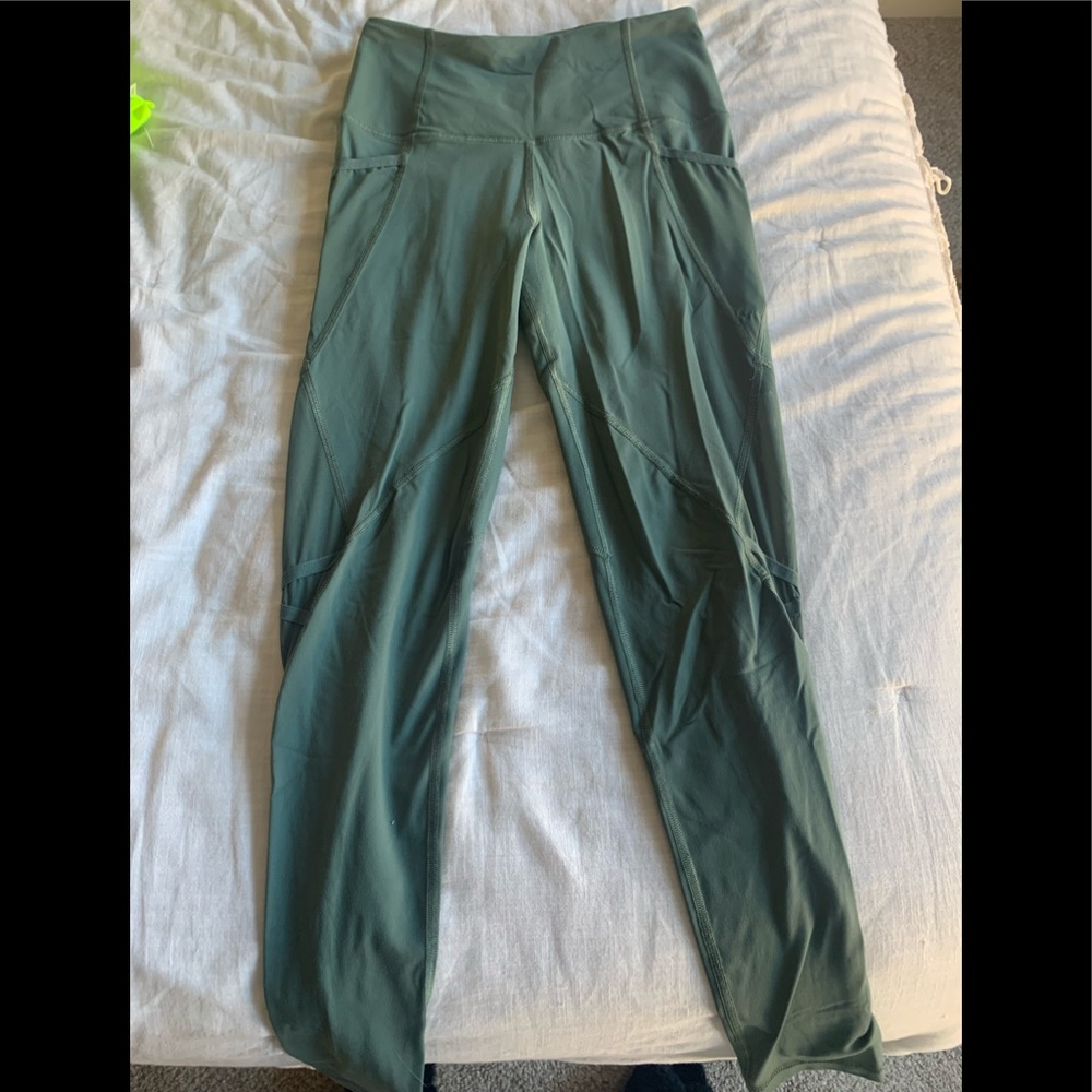 Victoria sport green leggings